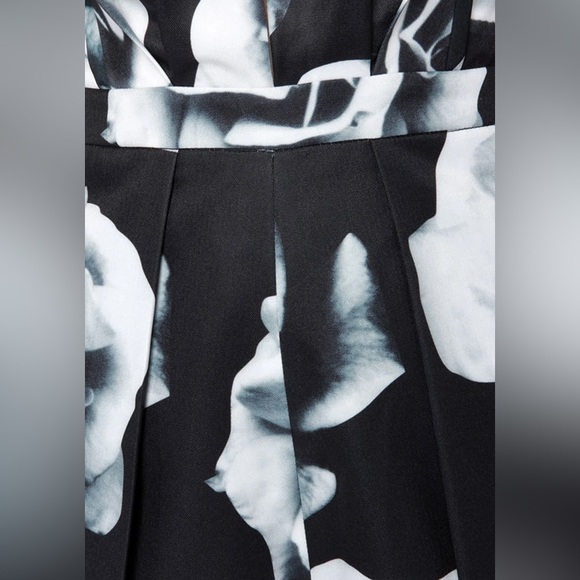 Lulu’s B/W Floral Sexy & Sophisticated Romper - Picture 8 of 14